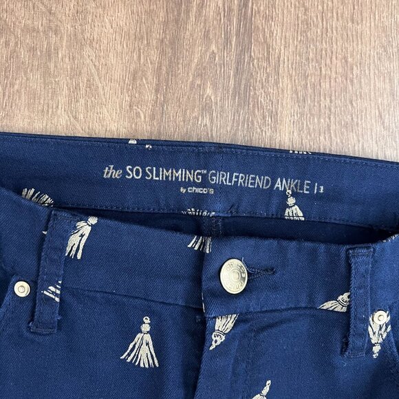 Chico's Navy So Slimming Gold Tassel Girlfriend Ankle Pants Sz 8 - Picture 4 of 13